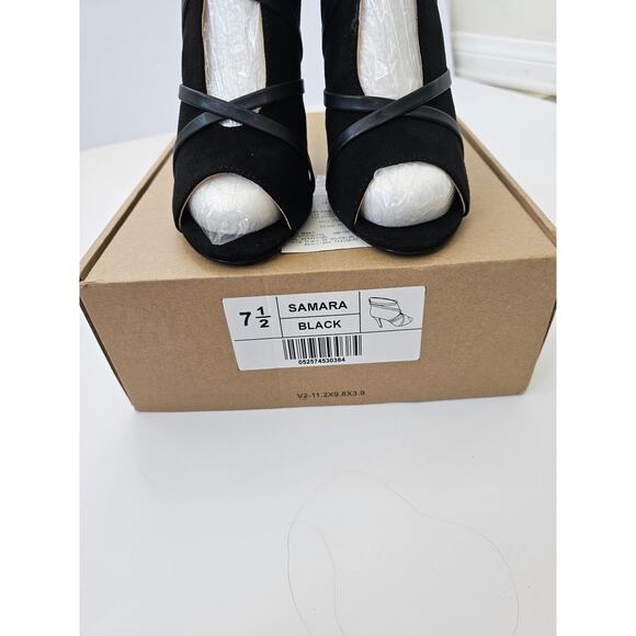 Journee Collection Women's Samara Peep Toe Stiletto Boots Size 7.5 Black - Picture 7 of 7